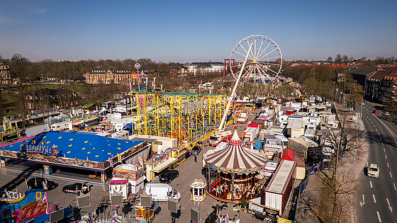 Luftaufnahme Venetian Carousel auf Frühjahrssend Münster