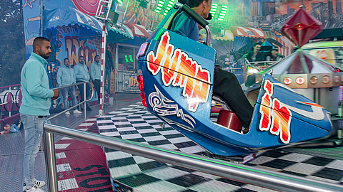 Verhalten auf Fahrgeschäften | © Deutscher Schaustellerbund e.V. Verhalten auf Fahrgeschäften