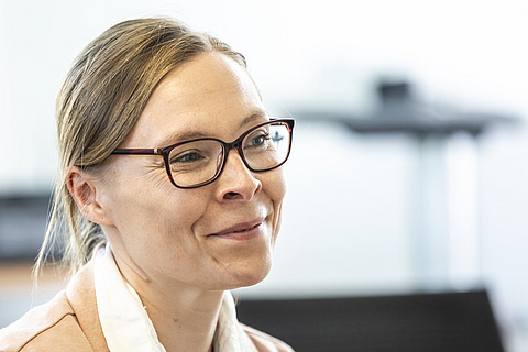 Porträt Carlin Deckers