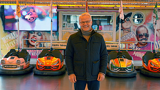 Edmund Diebold junior setzt auf ein langjähriges rumänisches Teammitglied, das ... | © BGN | Ellen Weidenfeld Das Kinderkarussell Euro-Car von Marco-Sottile