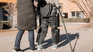 Anna Struckmann, Training mit Exoskelett