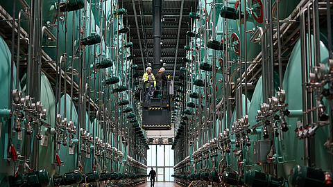 Tankinspektion bei Henkell Freixenet