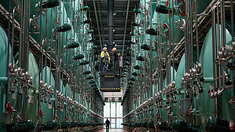 Tankinspektion bei Henkell Freixenet