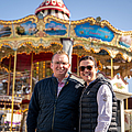 Anna Langenberg-Bienert und Toni Bienert vor dem Venetian Carousel