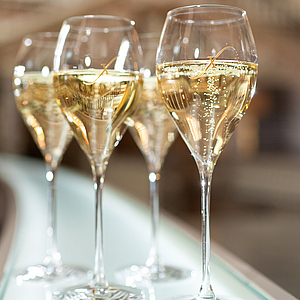 Schmuckbild Gläser Henkell Freixenet